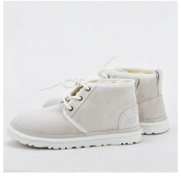 UGG Neumal Boot White Leather Warm Shoes Chukka Style Lace Up size M6/W8 - Picture 1 of 10